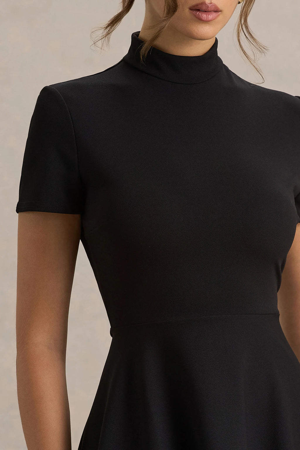 Bellona | Black High-Neck High-Low Midi Dress