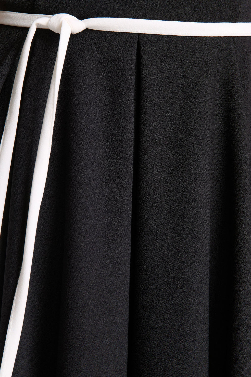 Nataline | Black Round-Neck Midi Dress With White Belt-Detail