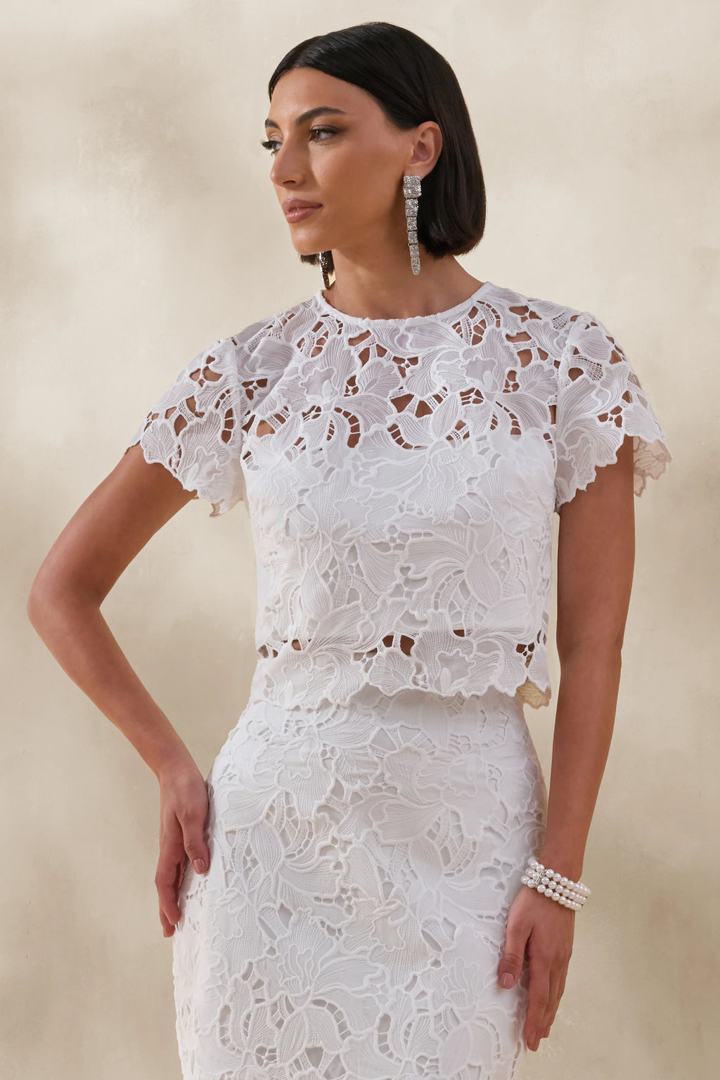 Ina | White Lace Crew-Neck Crop-Top