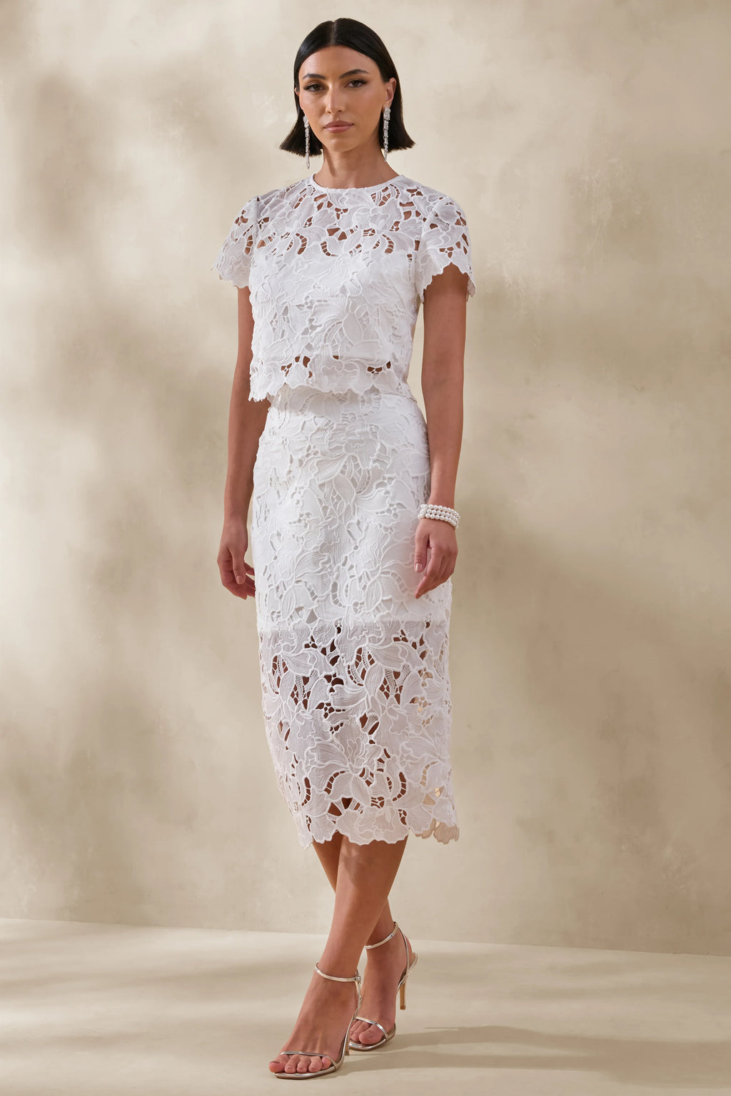 Ina | White Lace Crew-Neck Crop-Top