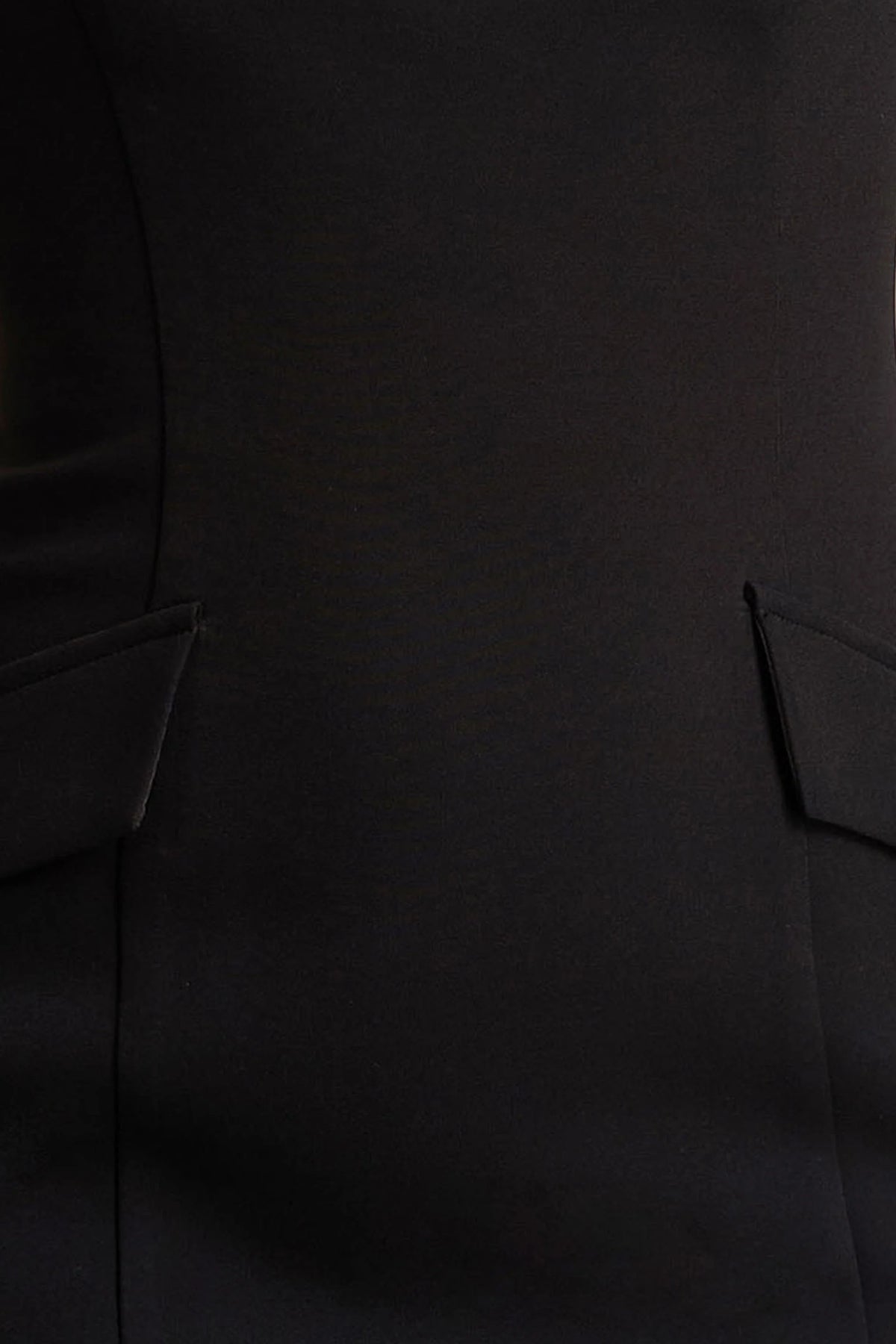 Vaila | Black Crew-Neck Maxi Dress