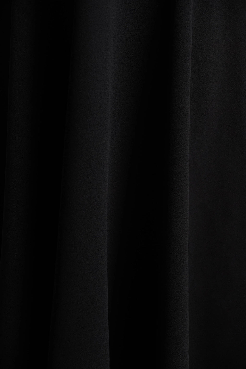 Andromeda | Black Sweetheart-Neck Midi Dress