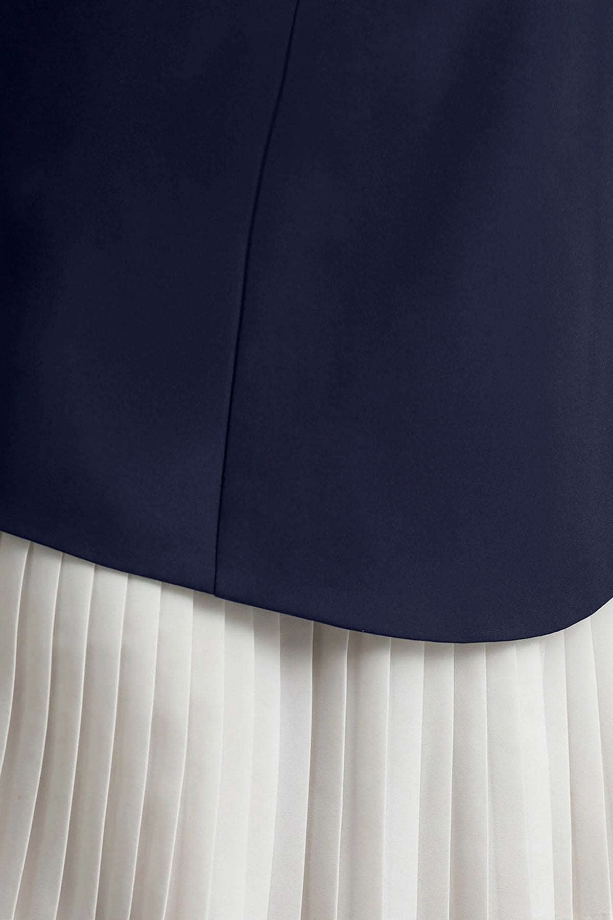 Lysette | Navy Sweetheart Long-Sleeve Stretch Mini Dress