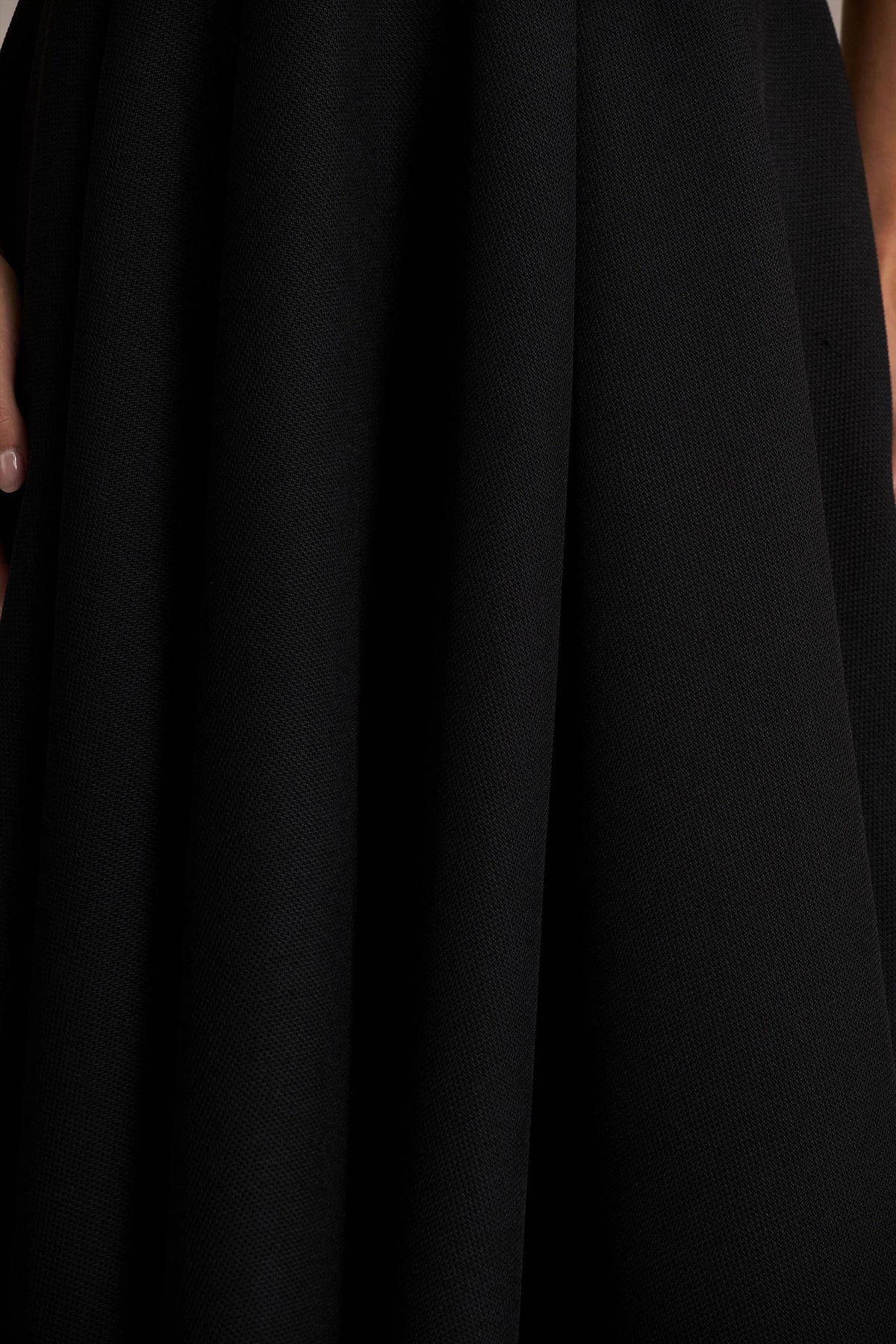 Alessa | Black Plunge-Neck Tailored Midi Dress